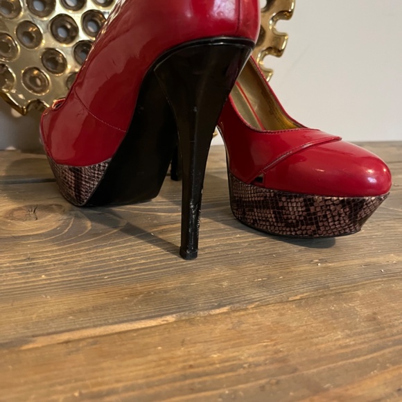 Guess pumps - Picture 3 of 6